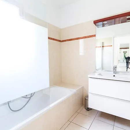 Villa New ! With Parking Collective Pools Garden And Ac - Benakey *