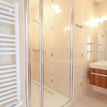 Villa New ! With Parking Collective Pools Garden And Ac - Benakey