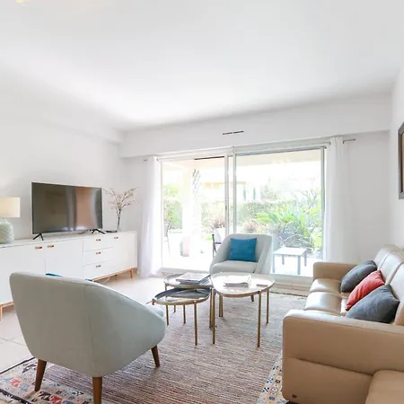New ! With Parking Collective Pools Garden And Ac - Benakey *
