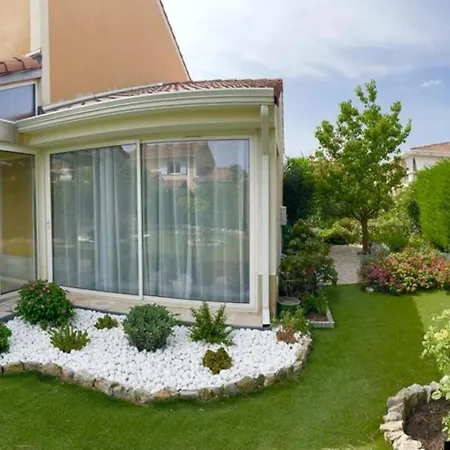 New ! With Parking Collective Pools Garden And Ac - Benakey Cannes